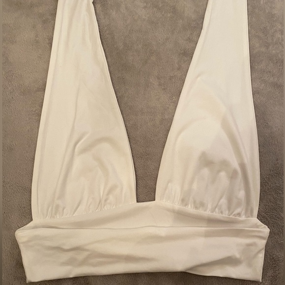 SHEIN white halter top 🍋‍🟩 - Picture 6 of 7